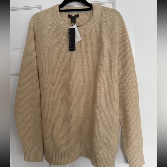 Banana Republic Cream Knit Pullover